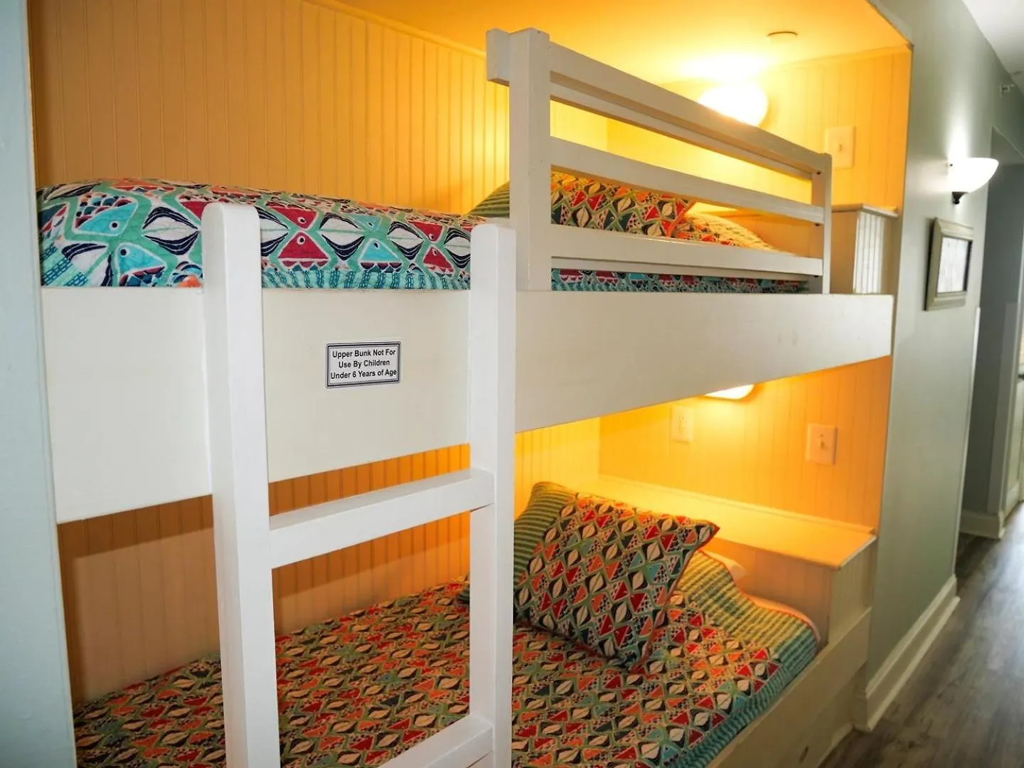Pelican Beach 0202 By Pelican Beach Management Destin Apartment